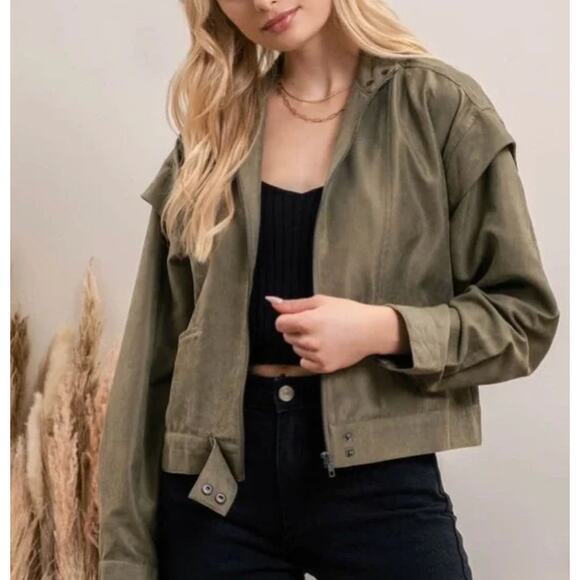 Blu Pepper Lightweight Olive Green Cropped Soft Utility Jacket NEW Large - Picture 1 of 12